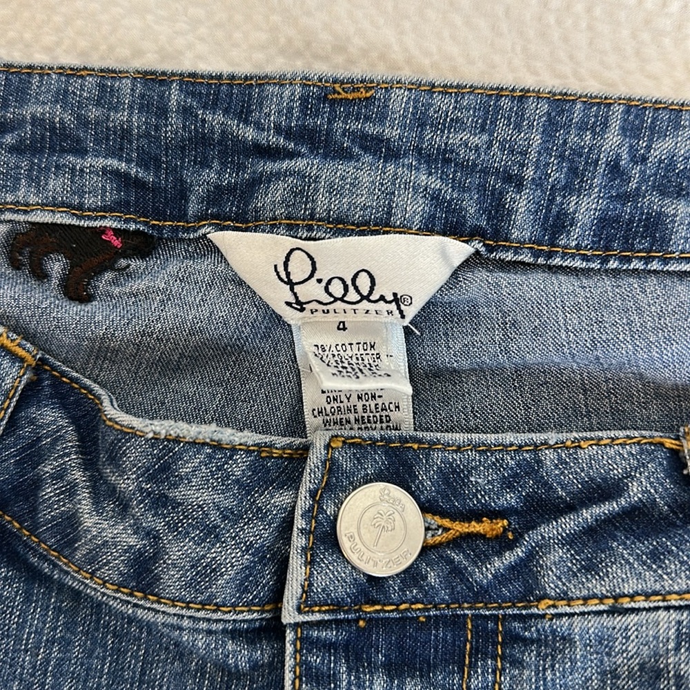 Lilly Pulitzer Blue Straight Leg Jeans with Unique‎ Print - Picture 3 of 7